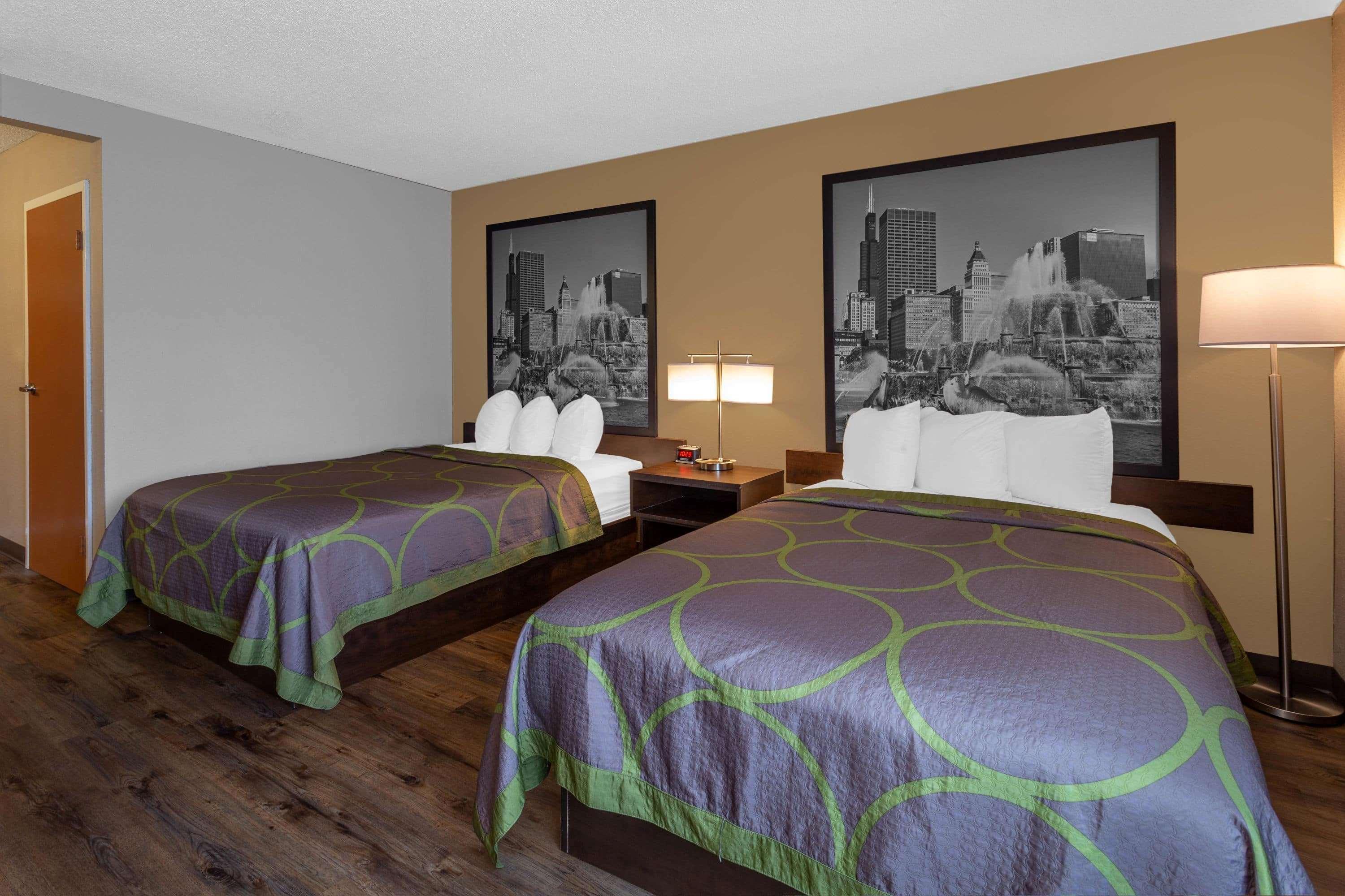Super 8 By Wyndham South Holland Hotell Exteriör bild