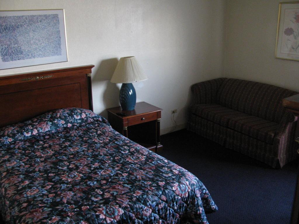Super 8 By Wyndham South Holland Hotell Rum bild