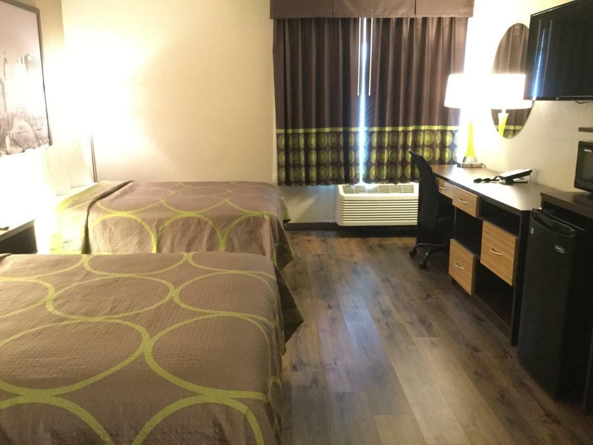 Super 8 By Wyndham South Holland Hotell Exteriör bild